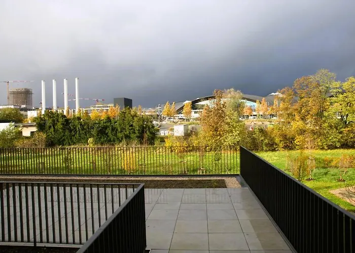 Beautiful 2br In Kirchberg Апартаменты *