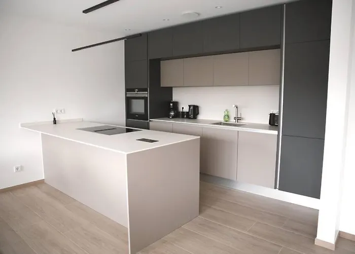 Beautiful 2br In Kirchberg Apartament *